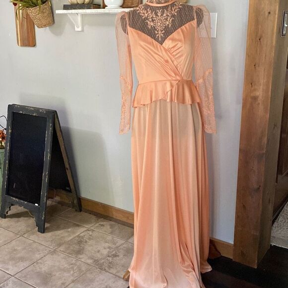 Vintage handmade maxi dress gown lace peach color costume wedding romantic appro - Picture 1 of 15